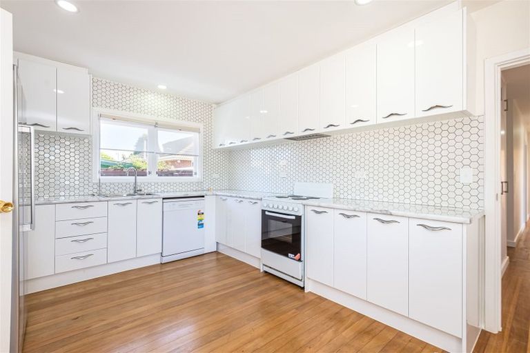 Photo of property in 82 Main North Road, Papanui, Christchurch, 8052