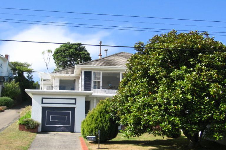 Photo of property in 43 Cockayne Road, Khandallah, Wellington, 6035