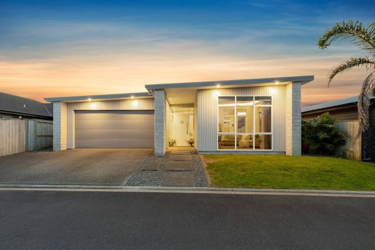 Photo of property in 68b The Boulevard, Papamoa Beach, Papamoa, 3118