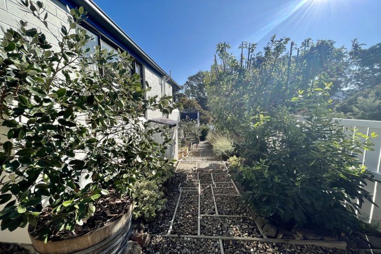 Photo of property in 13a Parau Avenue, Diamond Harbour, 8972