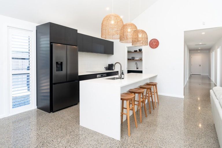 Photo of property in 51a Elizabeth Street, Waikanae, 5036