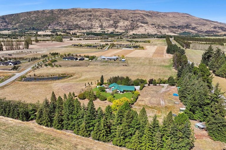 Photo of property in 137 Cardrona Valley Road, Wanaka, 9382