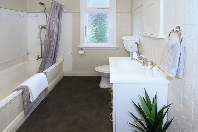 Photo of property in 50 Lincoln Road, Masterton, 5810