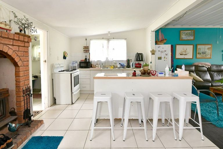 Photo of property in 516 Hibiscus Coast Highway, Hatfields Beach, Orewa, 0931