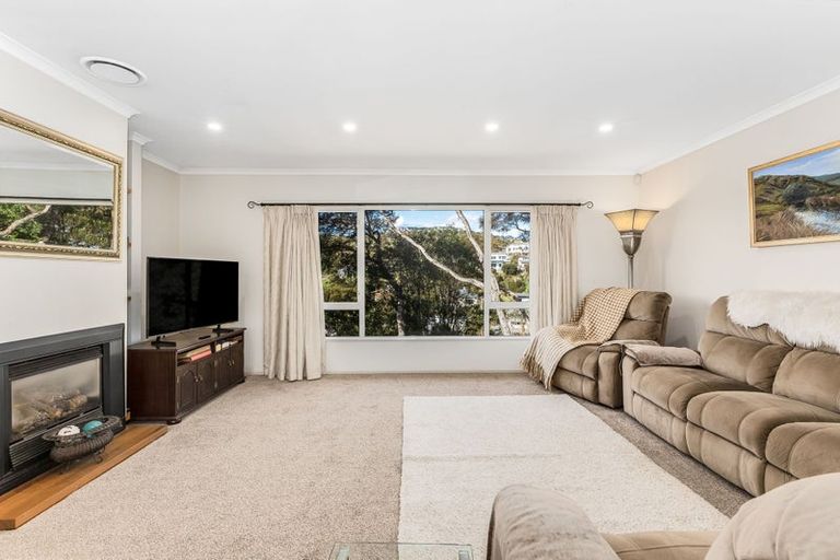Photo of property in 4 Petrel Lane, Whitby, Porirua, 5024