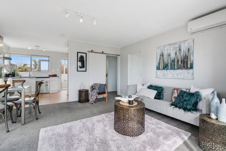 Photo of property in 1/941 Whangaparaoa Road, Manly, Whangaparaoa, 0930