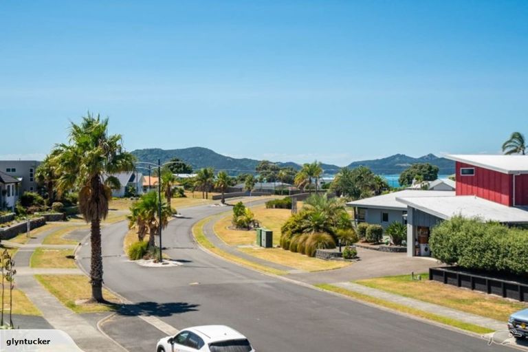 Photo of property in 22 Key West Drive, One Tree Point, 0118