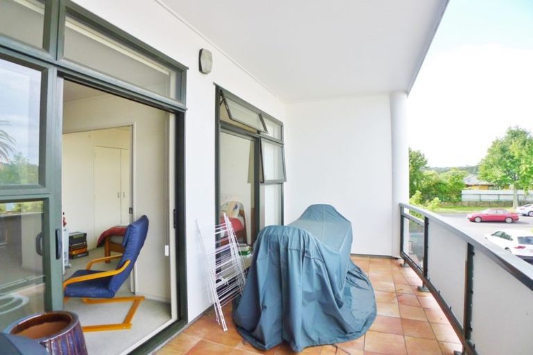 Photo of property in 6/372 Rosedale Road, Rosedale, Auckland, 0632