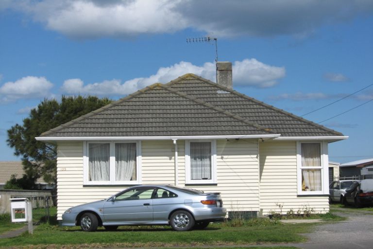 Photo of property in 135 Puriri Street, Castlecliff, Whanganui, 4501