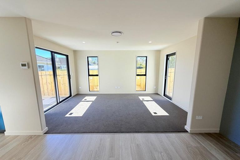 Photo of property in 14a Sledmere Street, Burnside, Christchurch, 8053