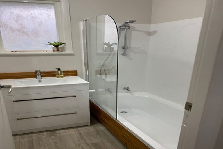 Photo of property in 33 Endcliffe Road, Kaiti, Gisborne, 4010