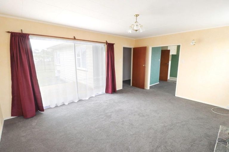 Photo of property in 140 Limbrick Street, Terrace End, Palmerston North, 4410
