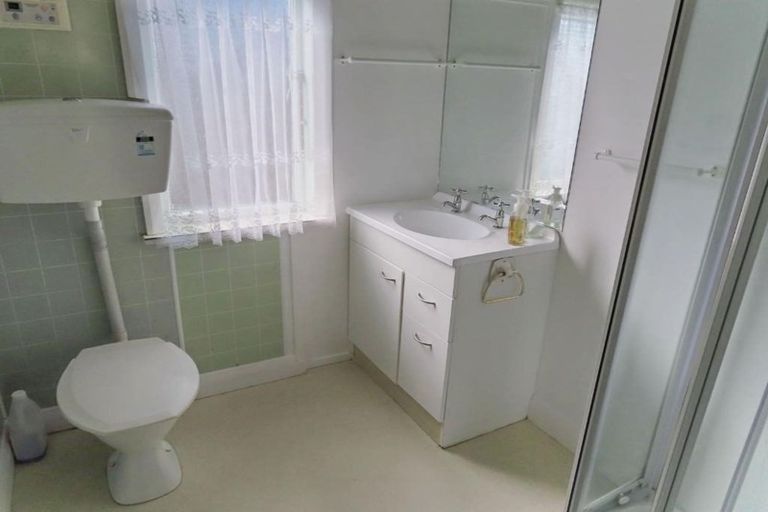 Photo of property in 13 Severn Street, Island Bay, Wellington, 6023