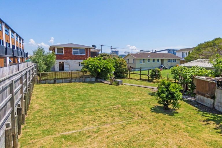 Photo of property in 61 Tawa Street, Mount Maunganui, 3116