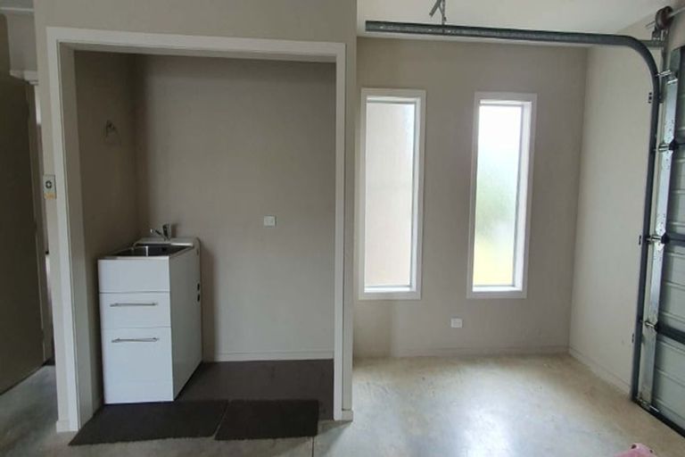 Photo of property in 2 Carvell Street, Blenheim, 7201