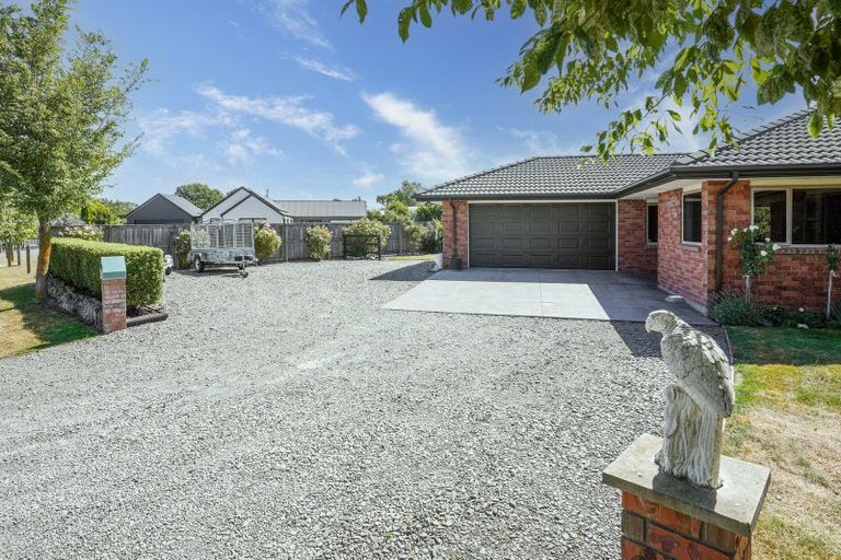 Photo of property in 5 Willowside Place, Amberley, 7410