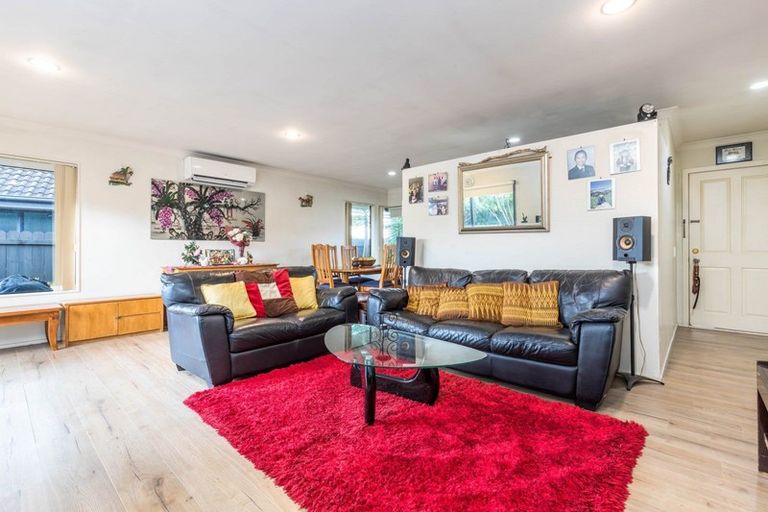 Photo of property in 5 Derg Place, East Tamaki, Auckland, 2013