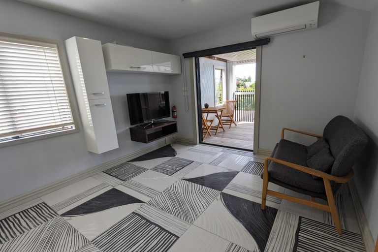 Photo of property in 19 Millstream Drive, Henderson, Auckland, 0610