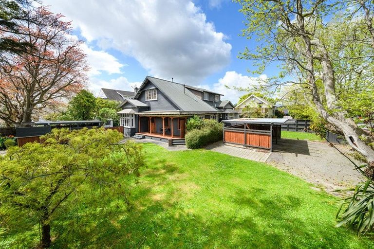 Photo of property in 348 College Street, West End, Palmerston North, 4410