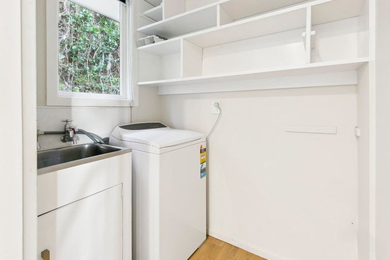 Photo of property in 23 Governor Road, Northland, Wellington, 6012