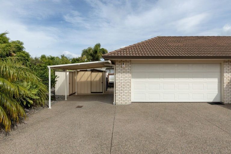 Photo of property in 34 Saint Heliers Place, Papamoa Beach, Papamoa, 3118