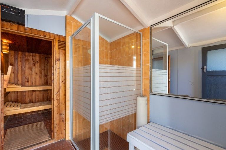 Photo of property in 35 Callender Terrace, Paraparaumu Beach, Paraparaumu, 5032