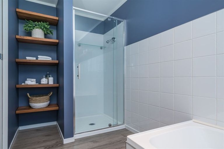 Photo of property in 22 Lockhart Avenue, Milson, Palmerston North, 4414