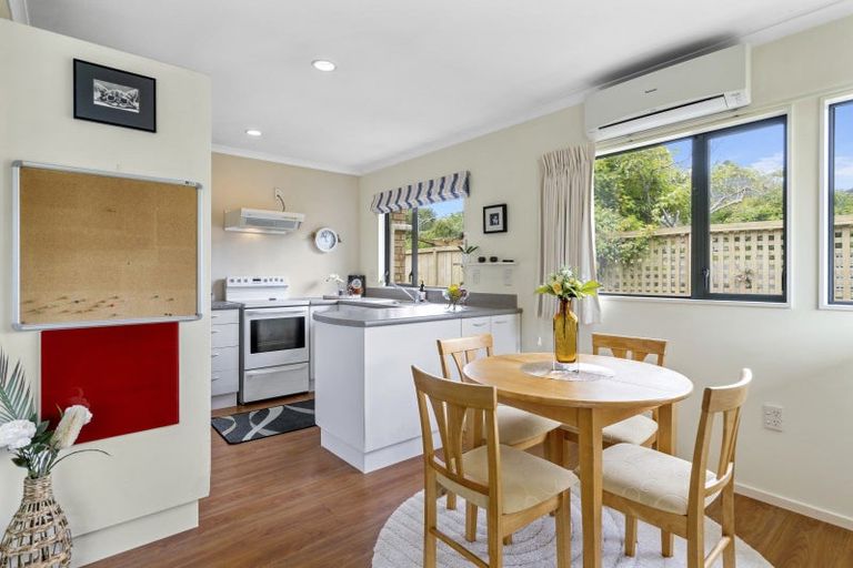 Photo of property in Redwood Village, 20/42 Main Road, Tawa, Wellington, 5028