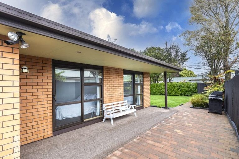 Photo of property in 95b Eastern Terrace, Beckenham, Christchurch, 8023