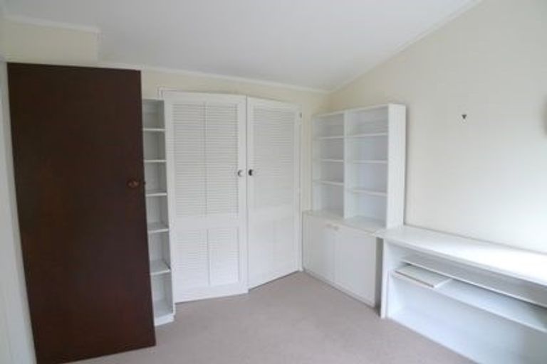 Photo of property in 6b Auckland Terrace, Melrose, Wellington, 6023