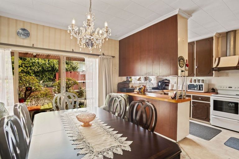 Photo of property in 44 Stafford Street, Waitara, 4320