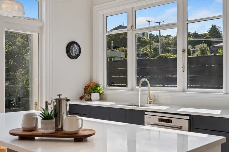 Photo of property in 95b Waikawa Road, Picton, 7220