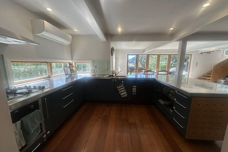 Photo of property in 103 Inglis Street, Seatoun, Wellington, 6022