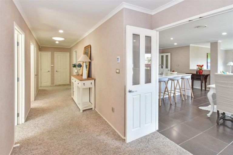 Photo of property in 1 Aufidius Place, Pukekohe, 2120