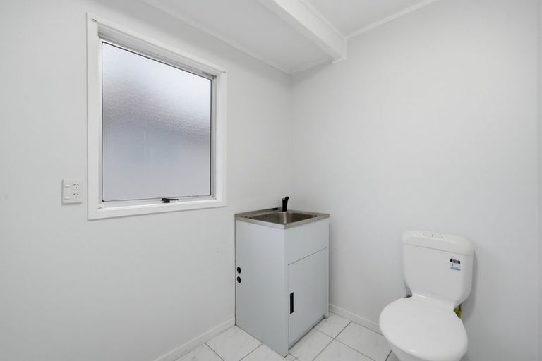 Photo of property in 11 Caserta Place, Clover Park, Auckland, 2023