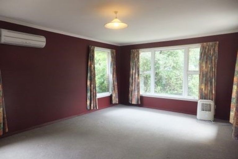 Photo of property in 16 Mclellan Place, Ilam, Christchurch, 8041