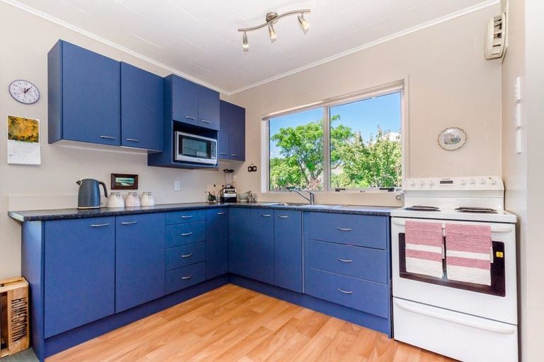 Photo of property in 7 Nimmo Avenue, Waikanae, 5036