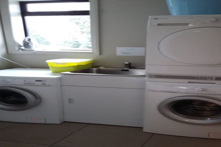 Photo of property in 12 Auburn Avenue, Upper Riccarton, Christchurch, 8041