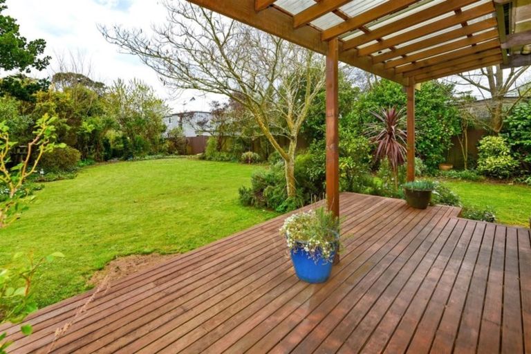 Photo of property in 57 Searells Road, Strowan, Christchurch, 8052