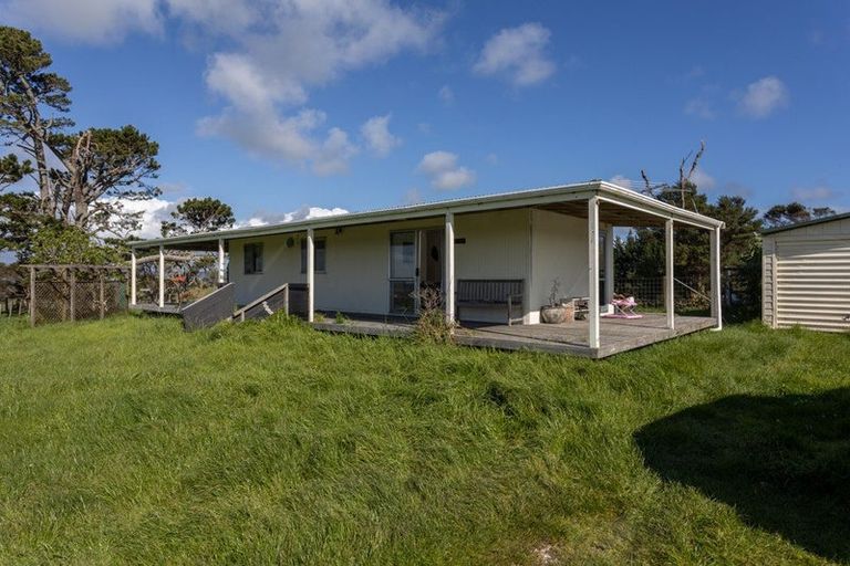 Photo of property in 179 Evans Road, South Head, 0874
