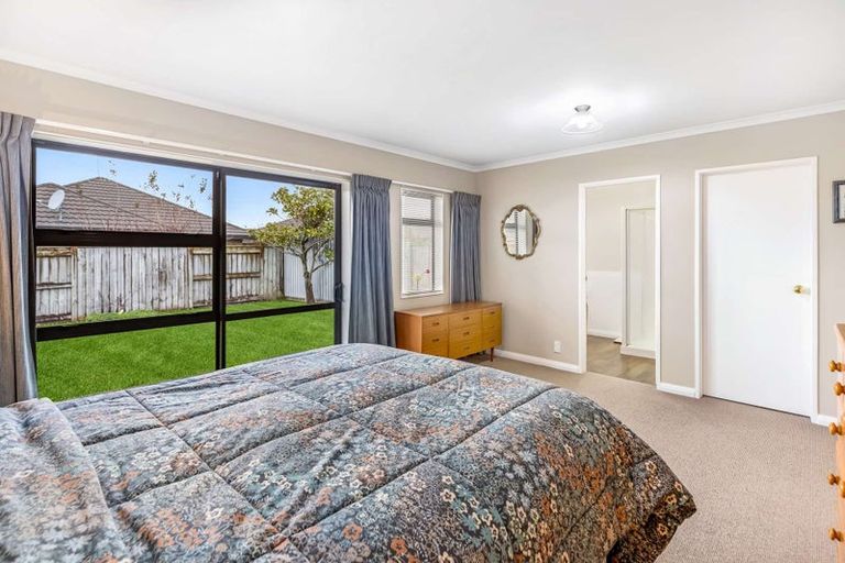 Photo of property in 49 Peppertree Glade, Kelvin Grove, Palmerston North, 4414