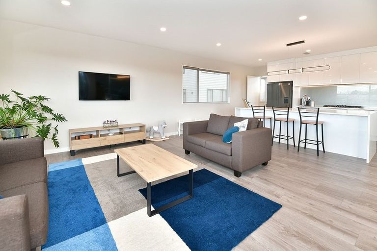 Photo of property in 114 Ormonde Drive, Silverdale, 0932