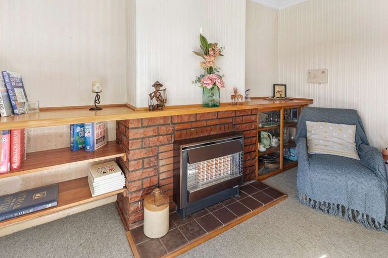 Photo of property in 27 Graham Street, Levin, 5510