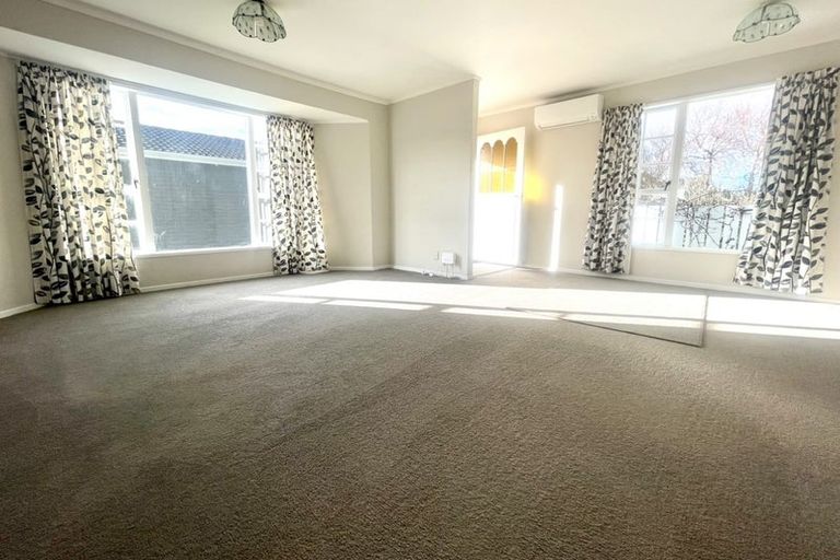 Photo of property in 2/18 Devonshire Road, Miramar, Wellington, 6022