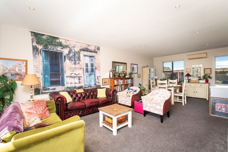 Photo of property in The Terraces, 4/9 Humber Street, Pandora, Napier, 4110