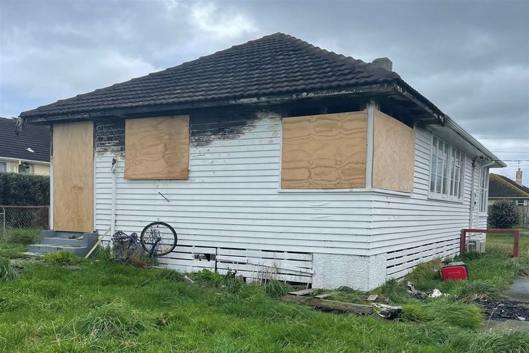 Photo of property in 11 Acourt Street, Hawera, 4610