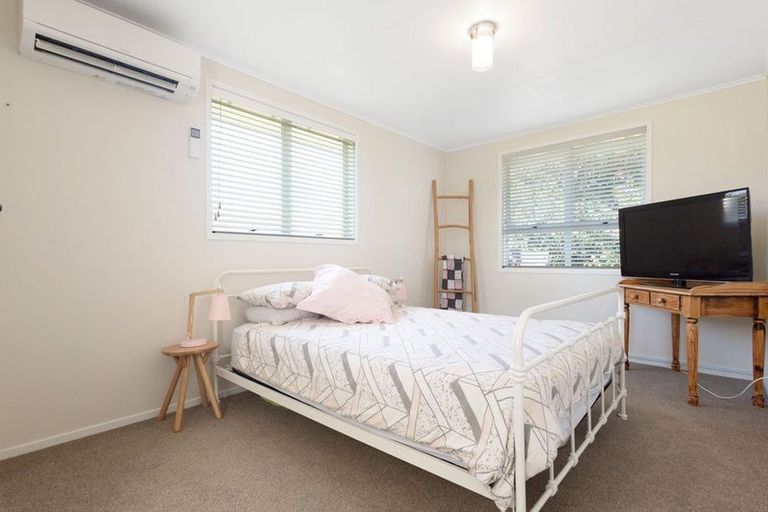 Photo of property in 26 Old Wairoa Road, Papakura, 2110