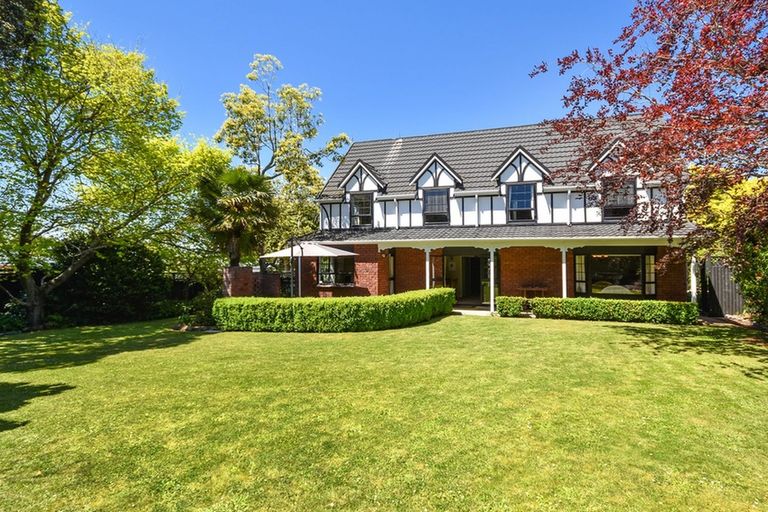 Photo of property in 129 Queen Street, Pukekohe, 2120