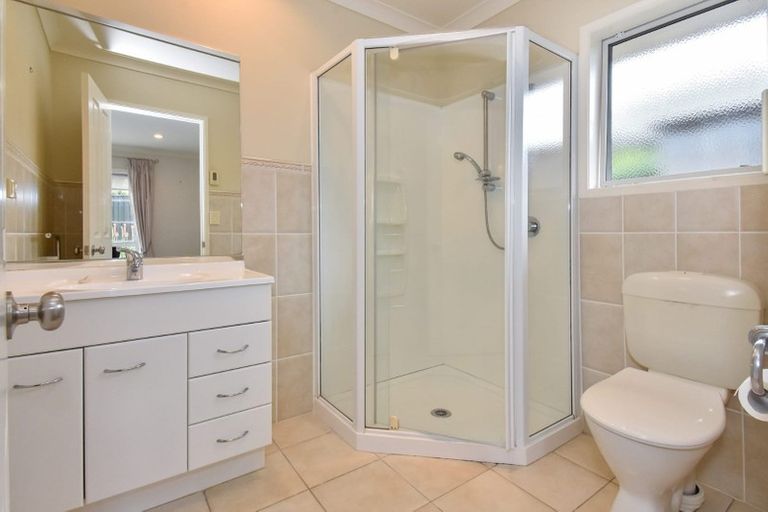 Photo of property in 8 Crannich Place, Wattle Downs, Auckland, 2103