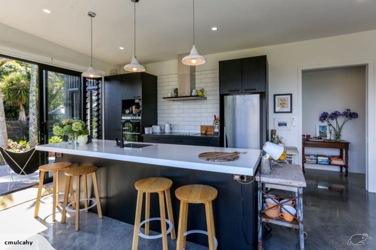 Photo of property in 15 Shearer Drive, Oakura, 4314